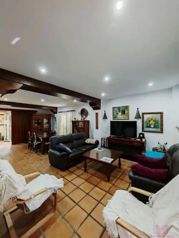 3 makuuhuone Huvila myytävänä paikassa Chiclana de la Frontera mukana uima-altaan 
autotalli - 420 000 € (Ref: 7367516)