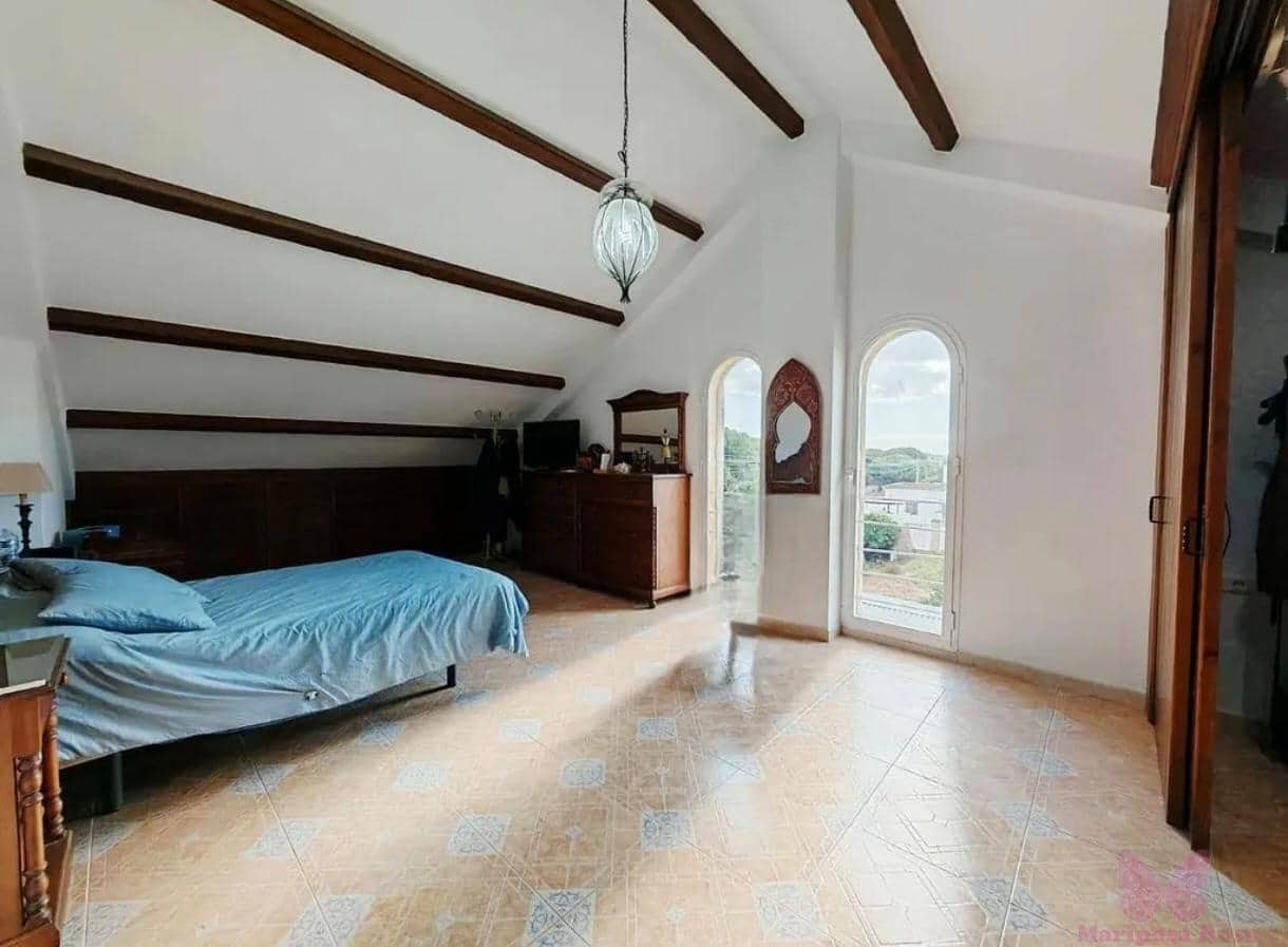 3 makuuhuone Huvila myytävänä paikassa Chiclana de la Frontera mukana uima-altaan 
autotalli - 420 000 € (Ref: 7367516)