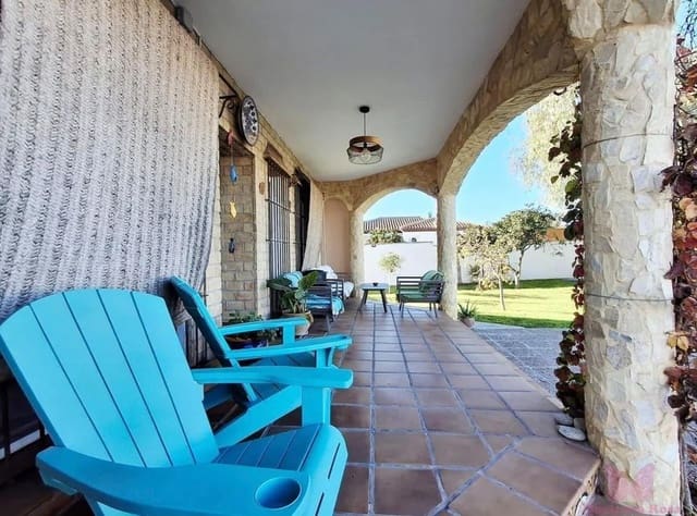 3 makuuhuone Huvila myytävänä paikassa Chiclana de la Frontera mukana uima-altaan 
autotalli - 420 000 € (Ref: 7367516)