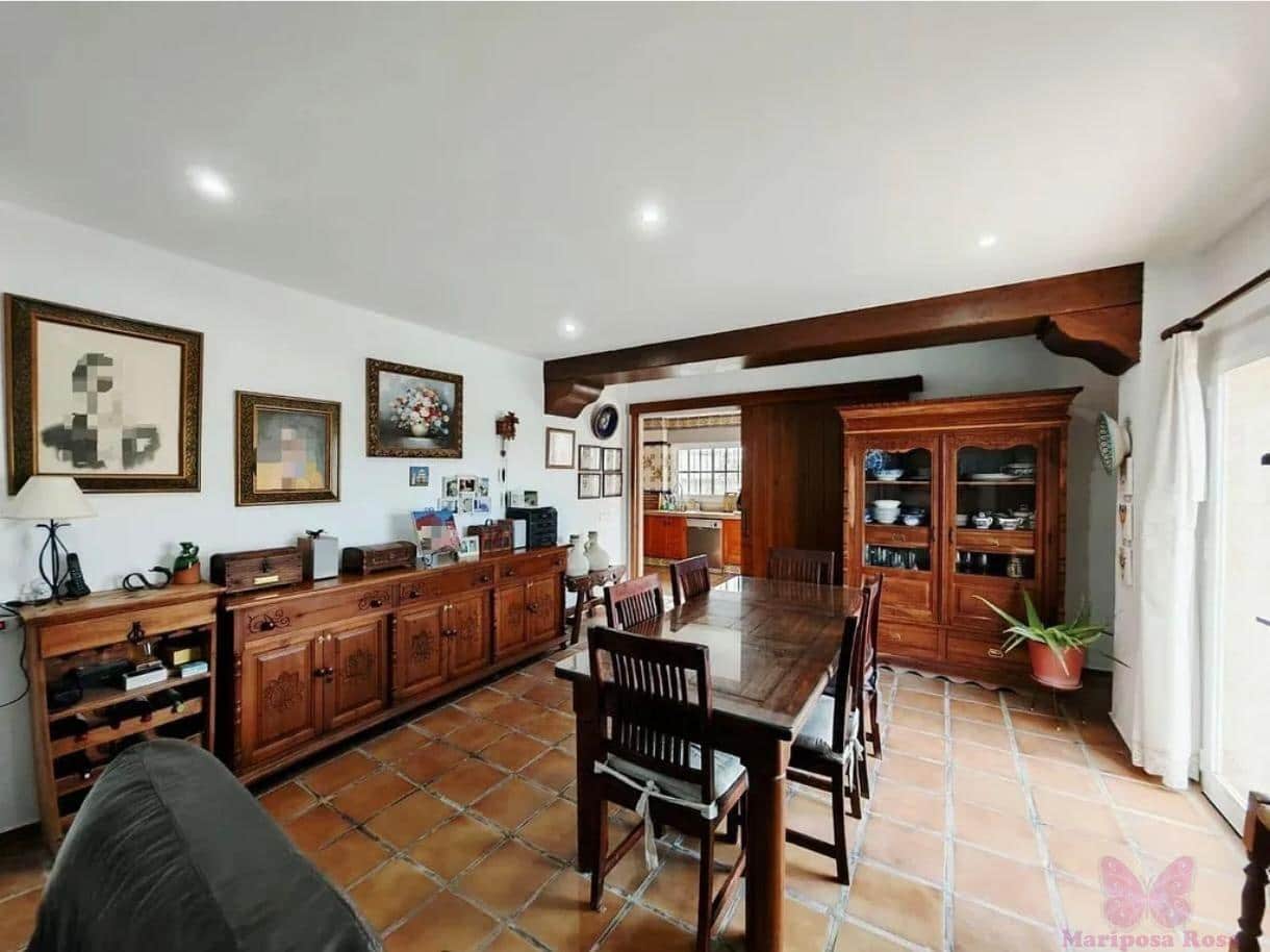 3 makuuhuone Huvila myytävänä paikassa Chiclana de la Frontera mukana uima-altaan 
autotalli - 420 000 € (Ref: 7367516)