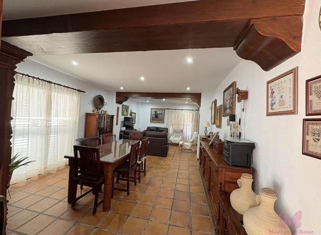 3 makuuhuone Huvila myytävänä paikassa Chiclana de la Frontera mukana uima-altaan 
autotalli - 420 000 € (Ref: 7367516)