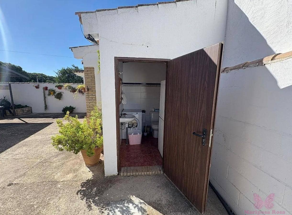 3 makuuhuone Huvila myytävänä paikassa Chiclana de la Frontera mukana uima-altaan 
autotalli - 420 000 € (Ref: 7367516)