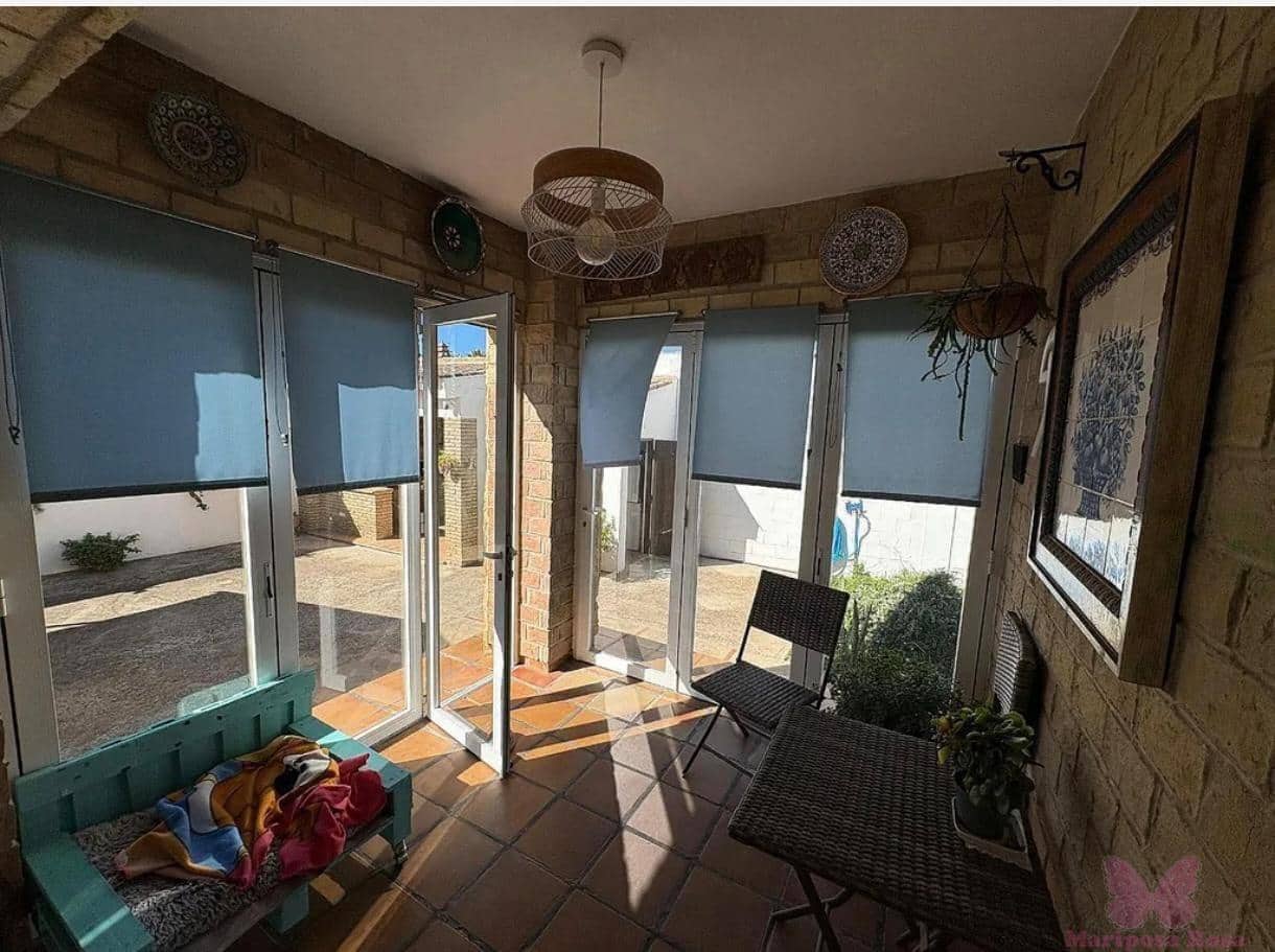 3 makuuhuone Huvila myytävänä paikassa Chiclana de la Frontera mukana uima-altaan 
autotalli - 420 000 € (Ref: 7367516)