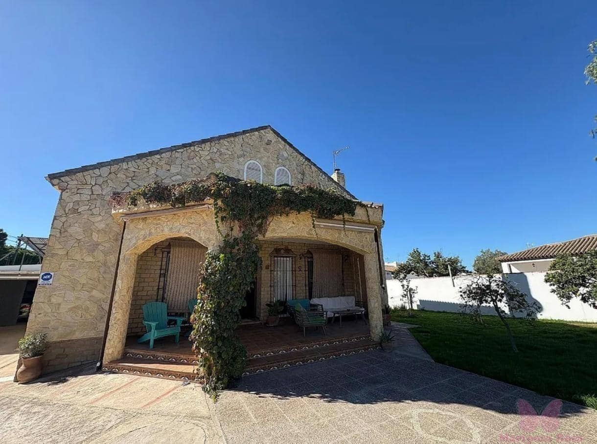 3 makuuhuone Huvila myytävänä paikassa Chiclana de la Frontera mukana uima-altaan 
autotalli - 420 000 € (Ref: 7367516)