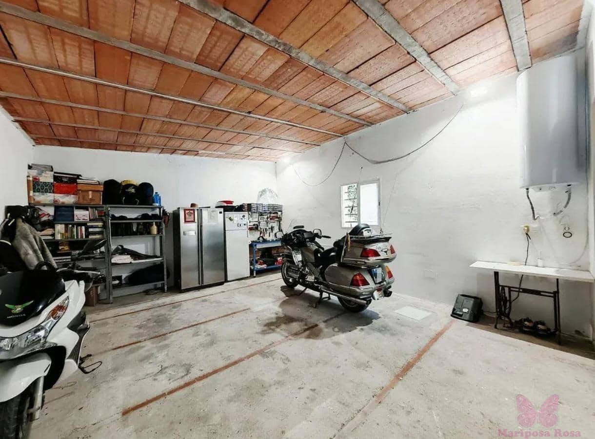 3 makuuhuone Huvila myytävänä paikassa Chiclana de la Frontera mukana uima-altaan 
autotalli - 420 000 € (Ref: 7367516)