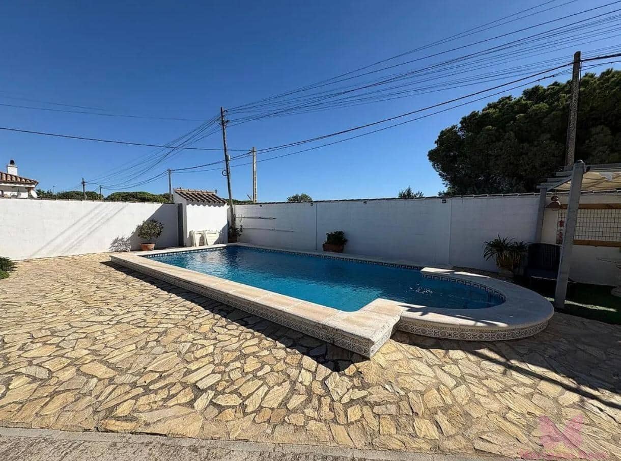 3 makuuhuone Huvila myytävänä paikassa Chiclana de la Frontera mukana uima-altaan 
autotalli - 420 000 € (Ref: 7367516)