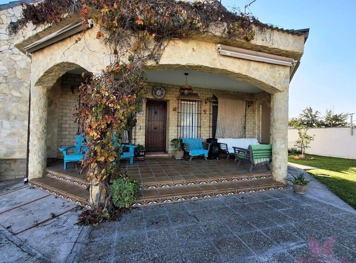 3 makuuhuone Huvila myytävänä paikassa Chiclana de la Frontera mukana uima-altaan 
autotalli - 420 000 € (Ref: 7367516)