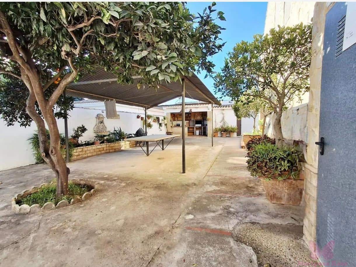 3 makuuhuone Huvila myytävänä paikassa Chiclana de la Frontera mukana uima-altaan 
autotalli - 420 000 € (Ref: 7367516)