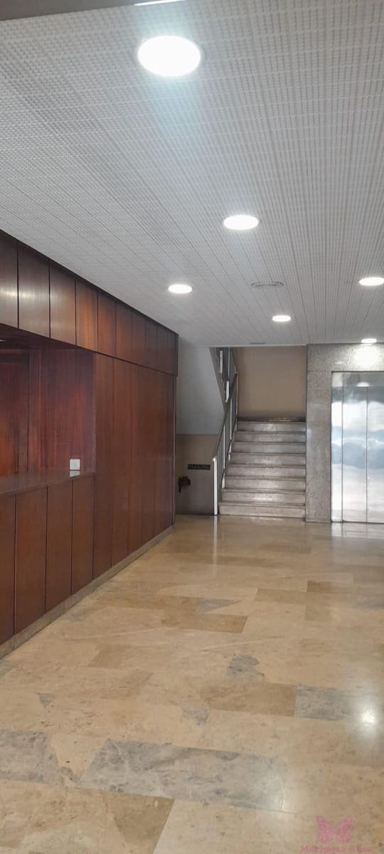 2 slaapkamer Kantoor te koop in Cadiz stad - € 175.000 (Ref: 9753408)