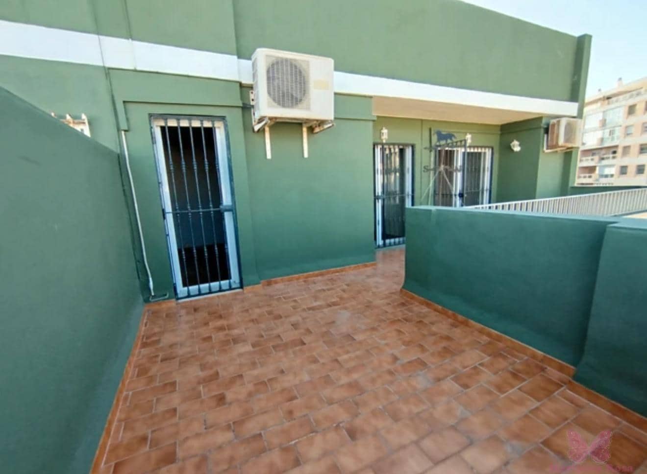 3 soverom Penthouse til salgs i Cadiz by med svømmebasseng - € 450 000 (Ref: 9753756)