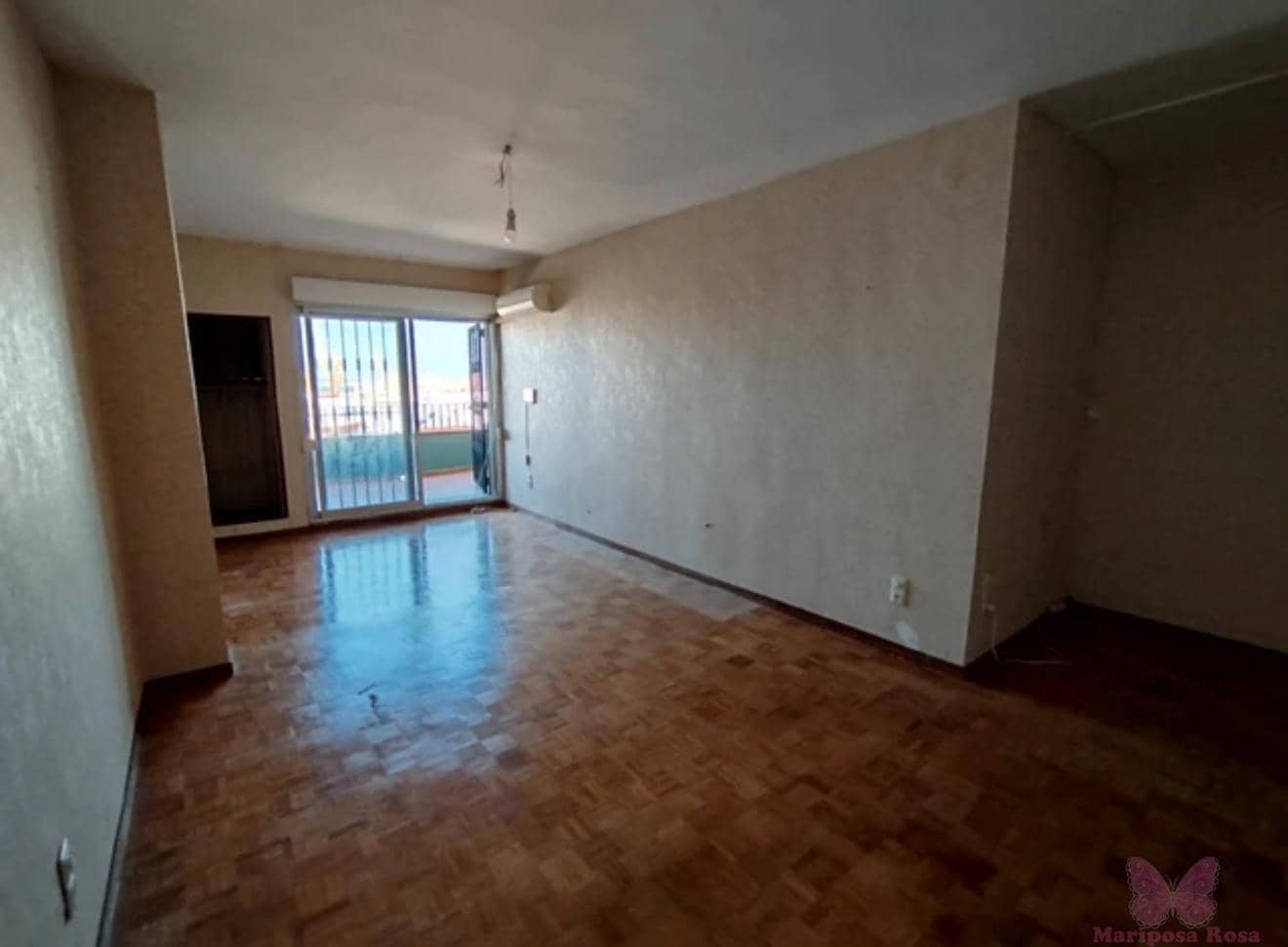 3 soverom Penthouse til salgs i Cadiz by med svømmebasseng - € 450 000 (Ref: 9753756)