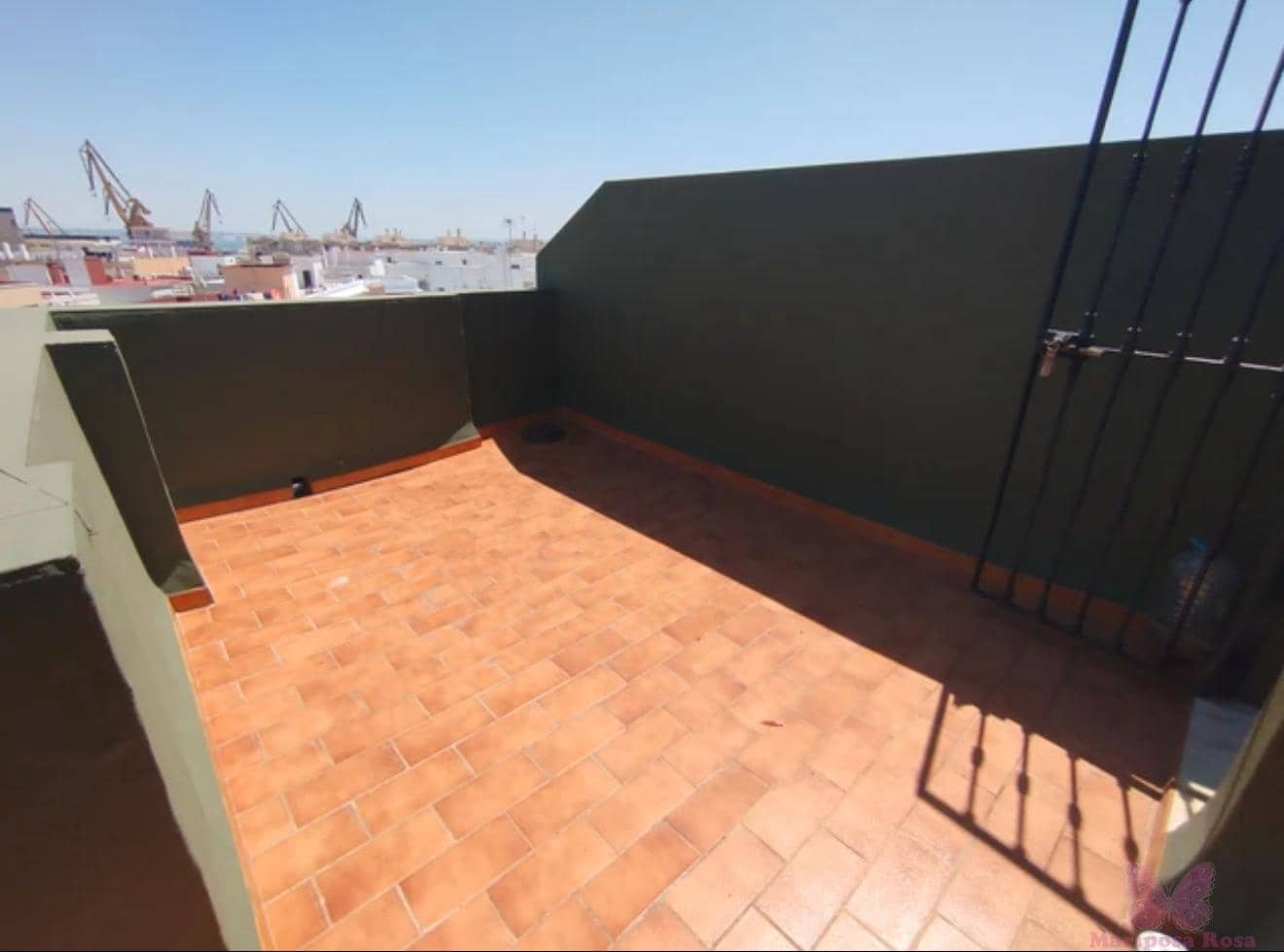 3 soverom Penthouse til salgs i Cadiz by med svømmebasseng - € 450 000 (Ref: 9753756)