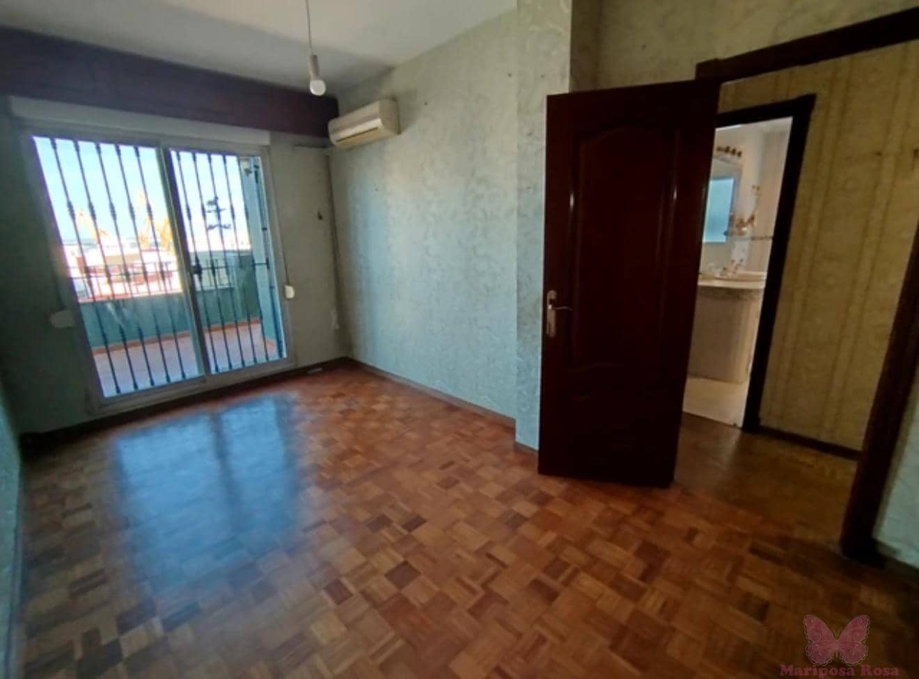 3 soverom Penthouse til salgs i Cadiz by med svømmebasseng - € 450 000 (Ref: 9753756)