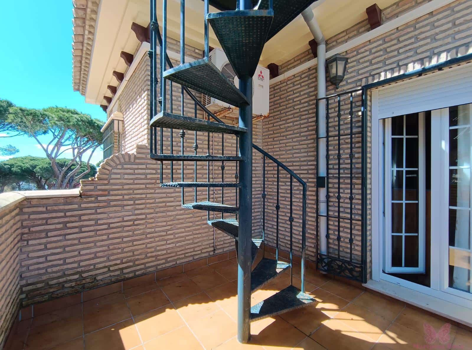 4 slaapkamer Villa te koop in Chiclana de la Frontera - € 590.000 (Ref: 9753757)