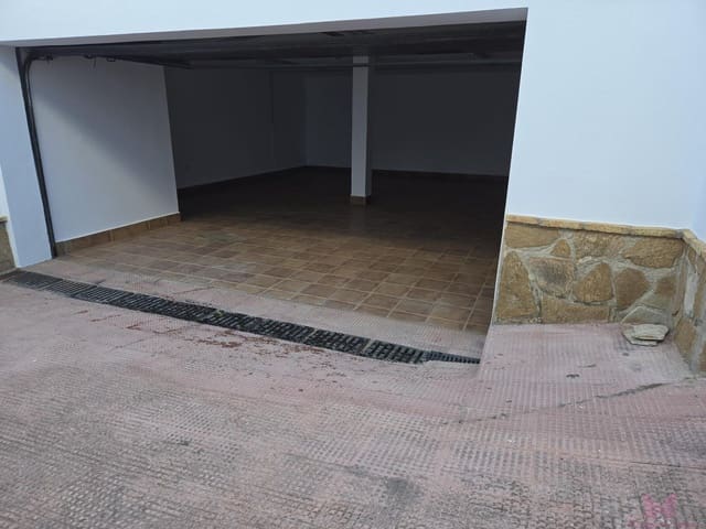 5 slaapkamer Villa te koop in Chiclana de la Frontera met garage - € 540.000 (Ref: 9753758)