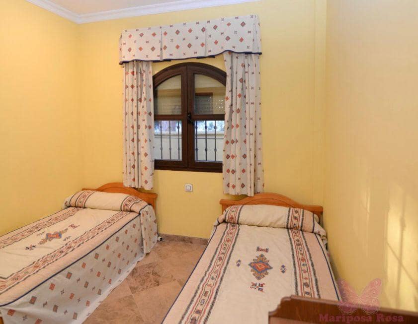 3 sypialnia Willa na sprzedaż w Chiclana de la Frontera z basenem garażem - 850 000 € (Ref: 9753759)