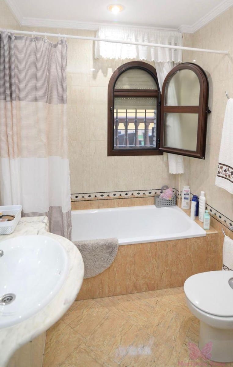 3 sypialnia Willa na sprzedaż w Chiclana de la Frontera z basenem garażem - 850 000 € (Ref: 9753759)