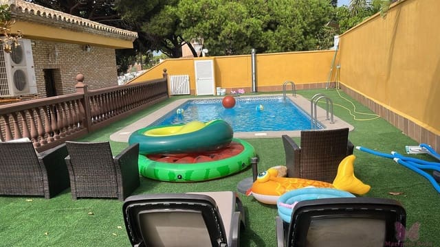 3 soveværelse Villa til salg i Chiclana de la Frontera med swimmingpool garage - € 850.000 (Ref: 9753759)