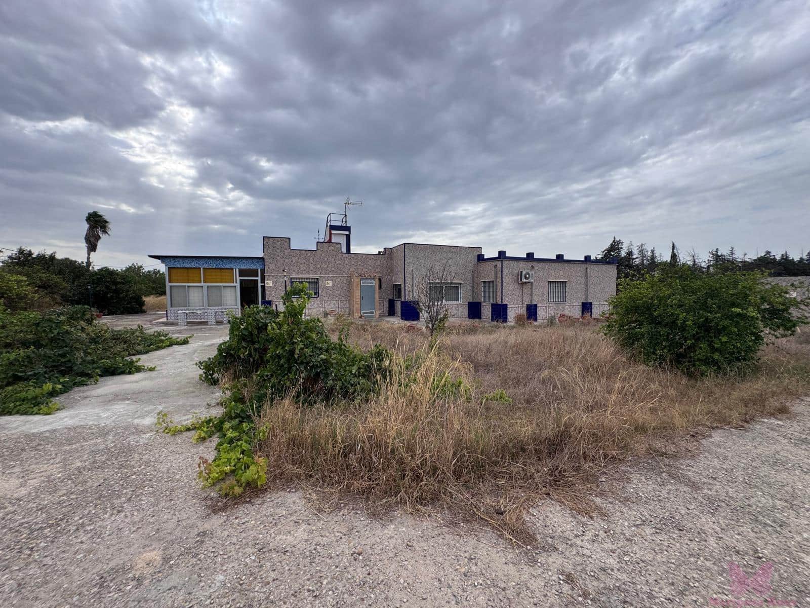 4 slaapkamer Finca/Landhuis te koop in Chiclana de la Frontera met zwembad garage - € 280.000 (Ref: 9753760)