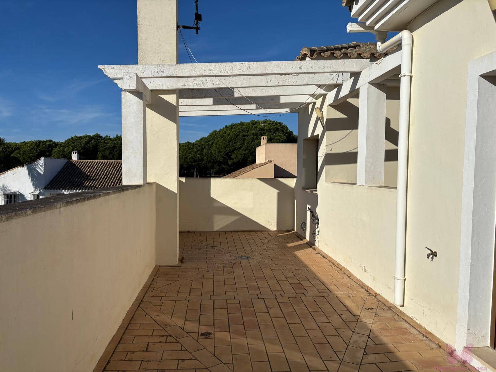 4 sovrum Villa till salu i Chiclana de la Frontera med pool - 650 000 € (Ref: 9753763)