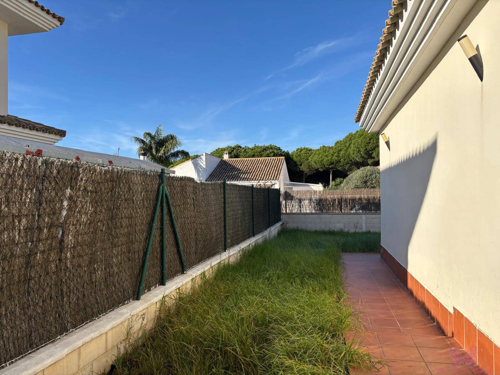 4 sovrum Villa till salu i Chiclana de la Frontera med pool - 650 000 € (Ref: 9753763)