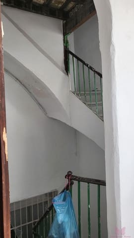 Erhverv til salg i Centro Histórico, Cádiz by - € 900.000 (Ref: 9753764)