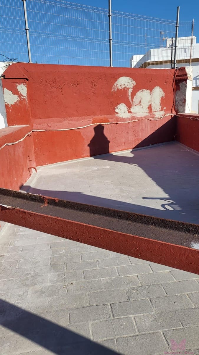 Kommersiell till salu i Cadiz stad - 900 000 € (Ref: 9753764)