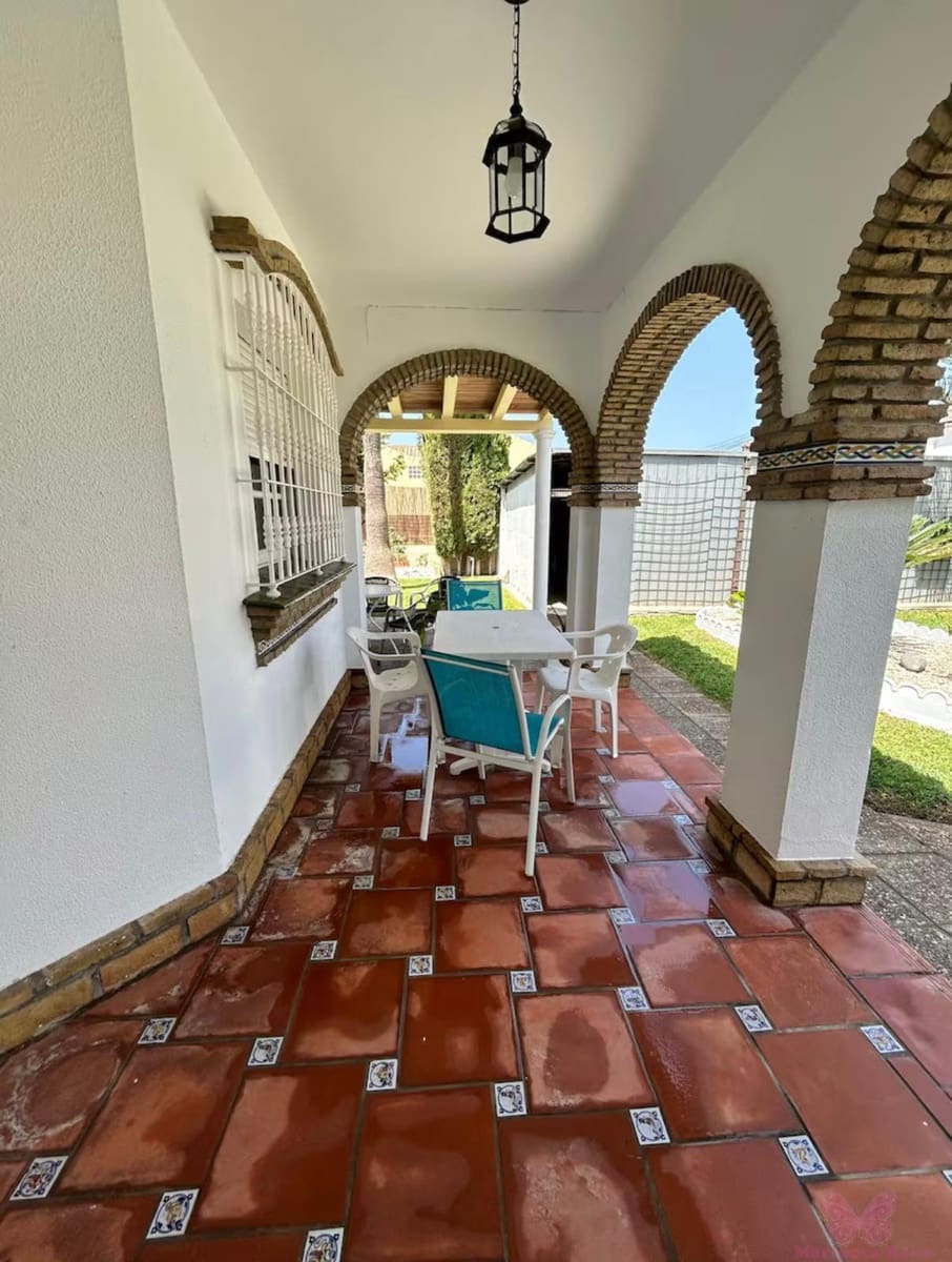 4 sovrum Villa till salu i Chiclana de la Frontera med pool garage - 480 000 € (Ref: 9753765)