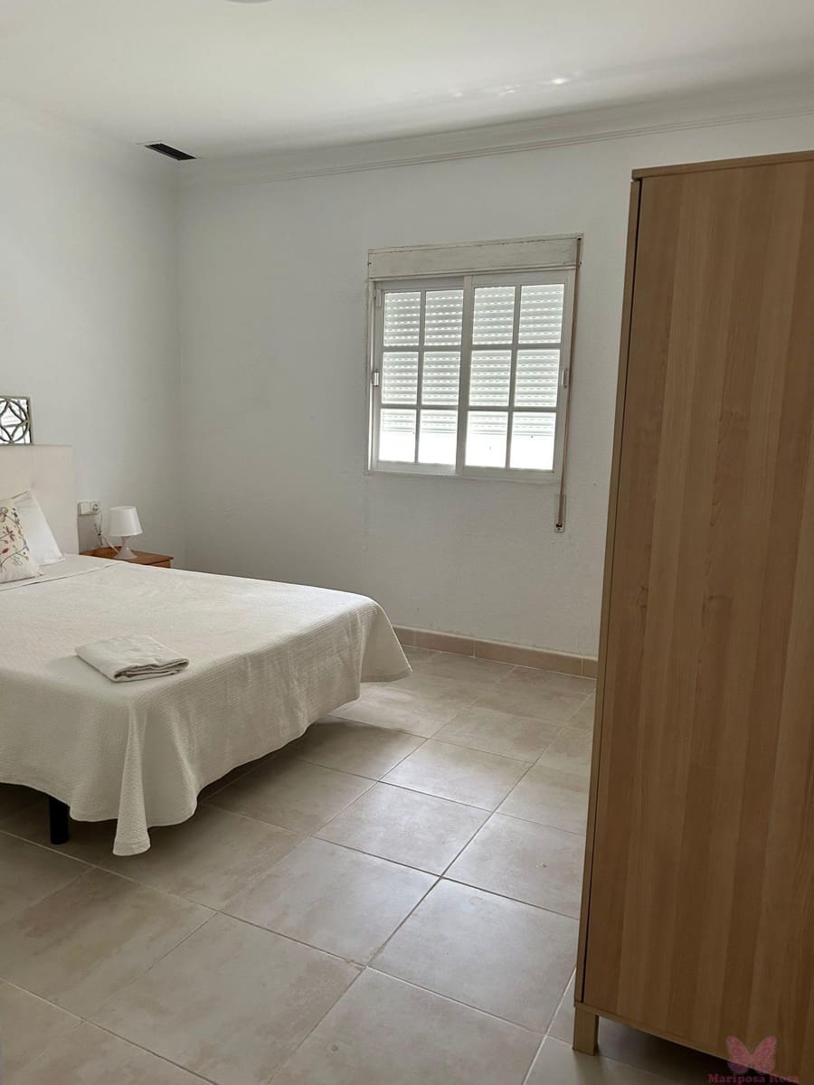 4 sovrum Villa till salu i Chiclana de la Frontera med pool garage - 480 000 € (Ref: 9753765)