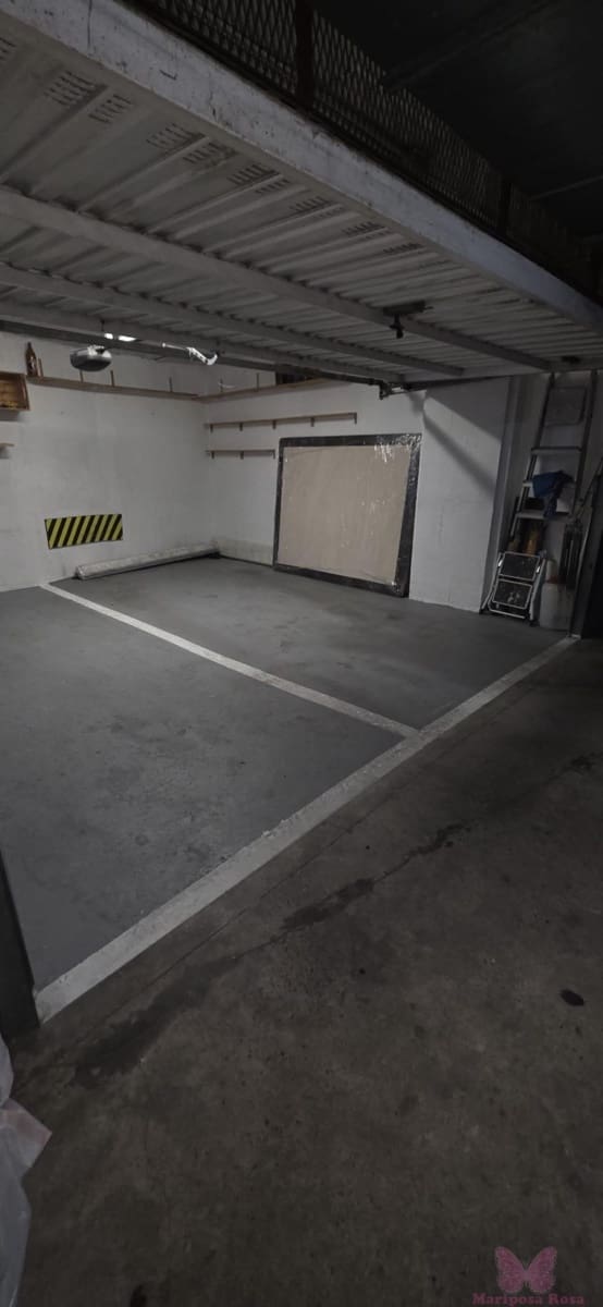 Garage til salg i Cadiz by - € 86.000 (Ref: 9753768)