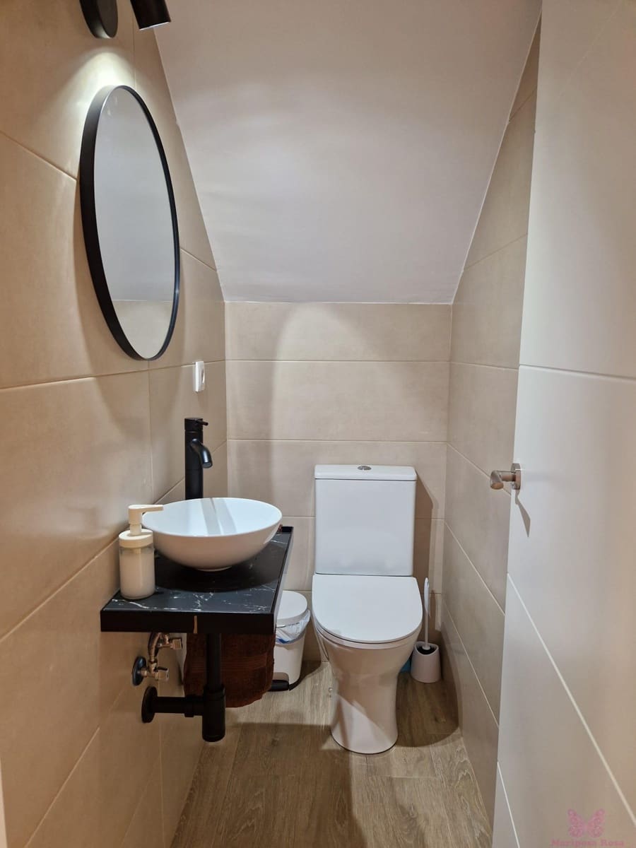 2 slaapkamer Appartement voor vakantieverhuur in Chiclana de la Frontera met zwembad garage - € 700 (Ref: 9753770)