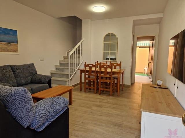 2 slaapkamer Appartement voor vakantieverhuur in Chiclana de la Frontera met zwembad garage - € 700 (Ref: 9753770)