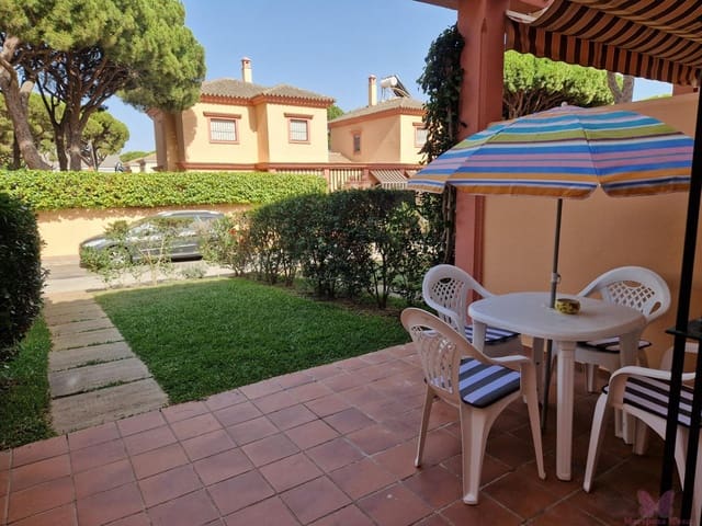 2 slaapkamer Appartement voor vakantieverhuur in Chiclana de la Frontera met zwembad garage - € 700 (Ref: 9753770)