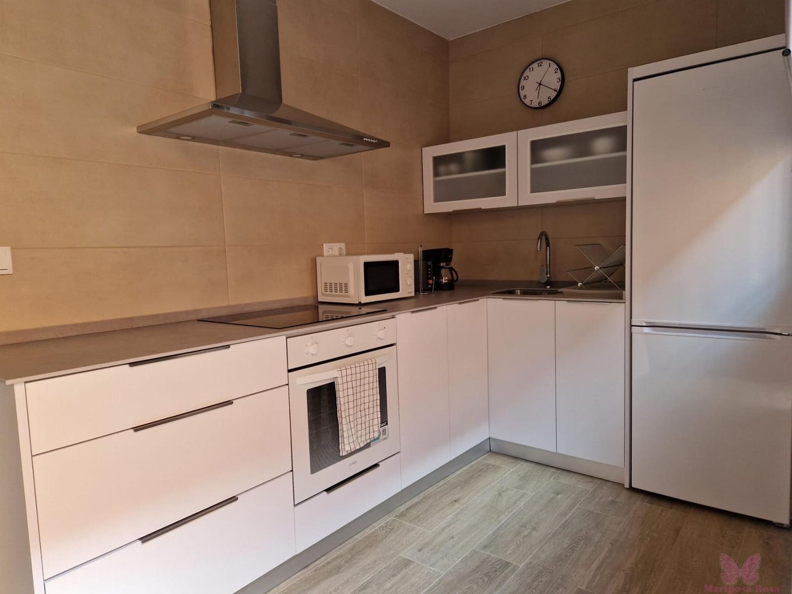 2 slaapkamer Appartement voor vakantieverhuur in Chiclana de la Frontera met zwembad garage - € 700 (Ref: 9753770)