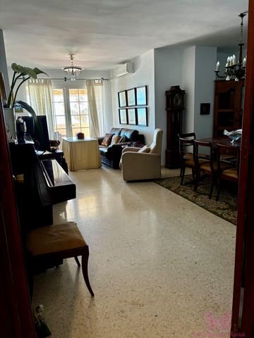 5 soveværelse Lejlighed til salg i Asdrúbal - Bahía Blanca, Cádiz by med garage - € 750.000 (Ref: 9920446)