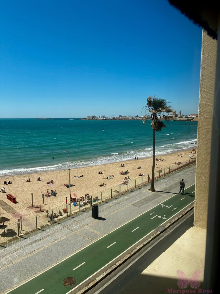 5 soveværelse Lejlighed til salg i Cadiz by med garage - € 750.000 (Ref: 9920446)