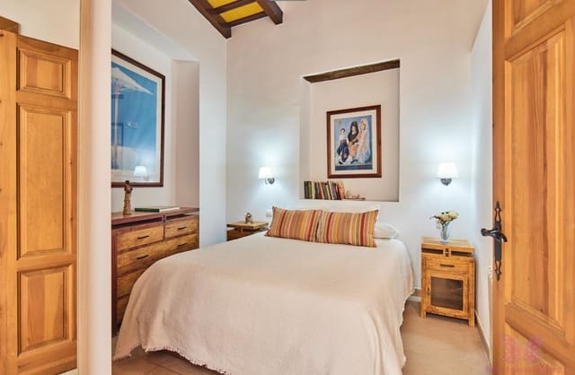 2 bedroom Flat for rent in El Pópulo - Santa María, Cádiz city - € 1,100 (Ref: 9939121)