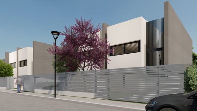 4 bedroom Semi-detached Villa for sale in Cambrils with pool - € 535,000 (Ref: 7649288)