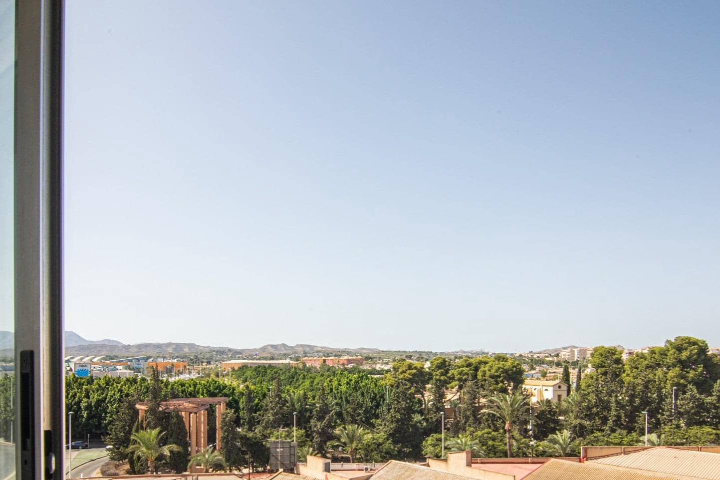 2 bedroom Flat for sale in Elche / Elx - € 239,700 (Ref: 10078274)