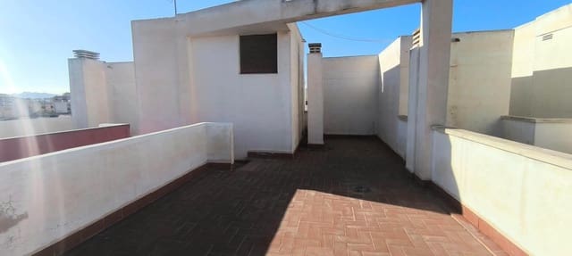 Ático de 3 habitaciones en Almoradí en venta con piscina garaje - 135.000 € (Ref: 10094555)
