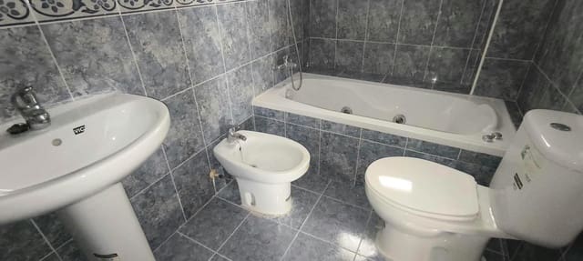 Ático de 3 habitaciones en Almoradí en venta con piscina garaje - 135.000 € (Ref: 10094555)