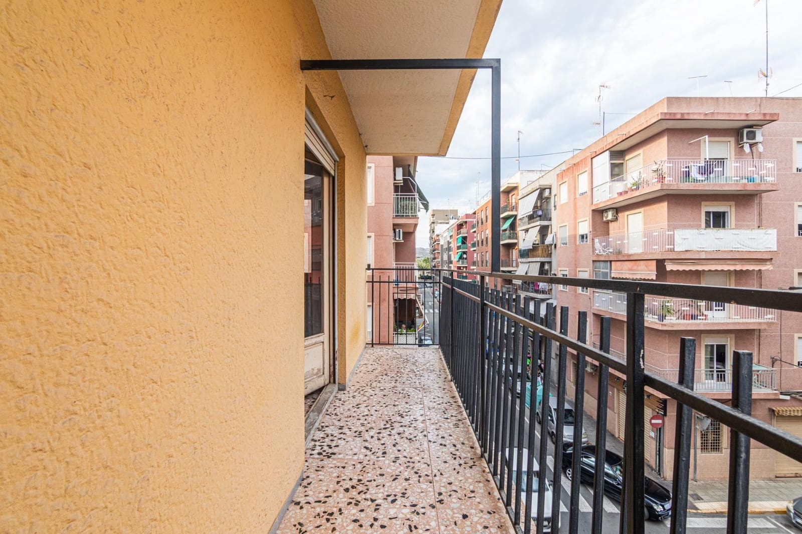 4 slaapkamer Flat te koop in Elche / Elx - € 173.000 (Ref: 10111799)