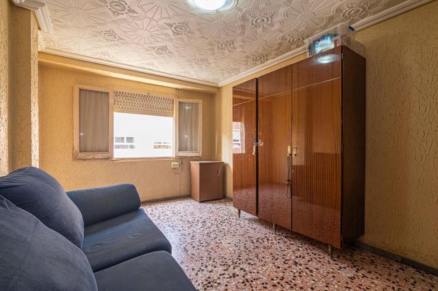 4 slaapkamer Flat te koop in Altabix, Elche / Elx - € 173.000 (Ref: 10111799)