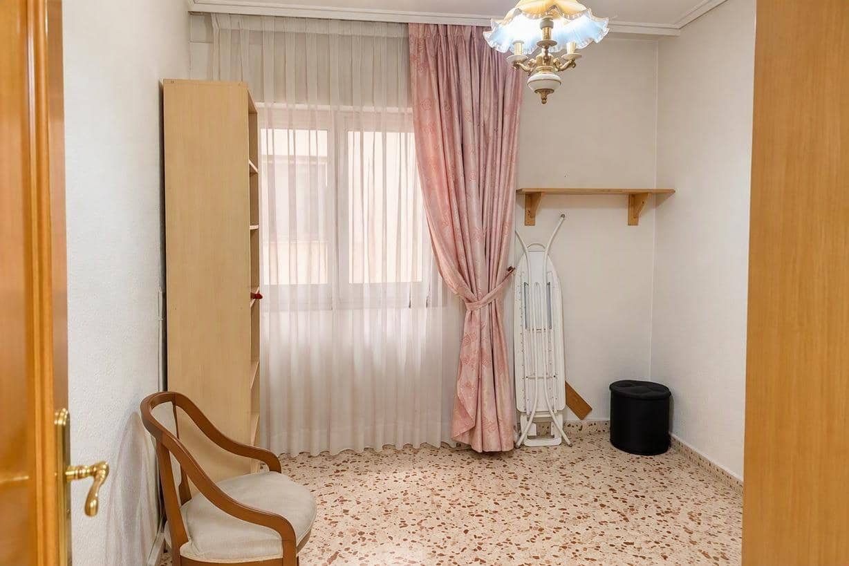 4 soveværelse Lejlighed til salg i Catral - € 139.000 (Ref: 10151469)
