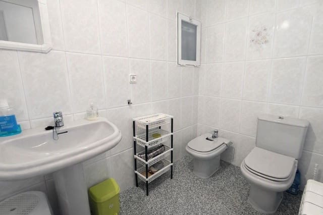 4 bedroom Flat for sale in Catral - € 168,000 (Ref: 10155442)