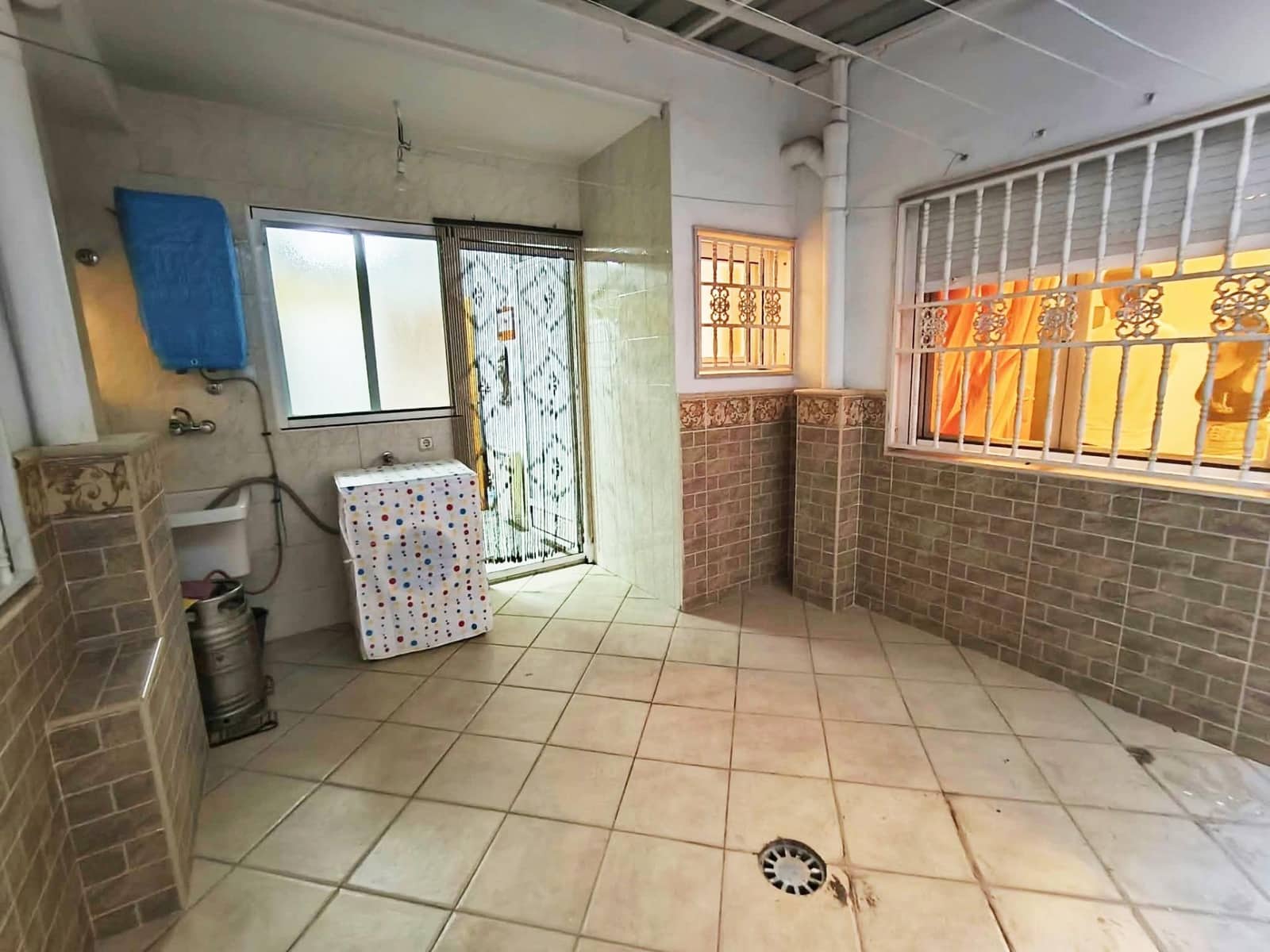 4 bedroom Flat for sale in Catral - € 168,000 (Ref: 10155442)