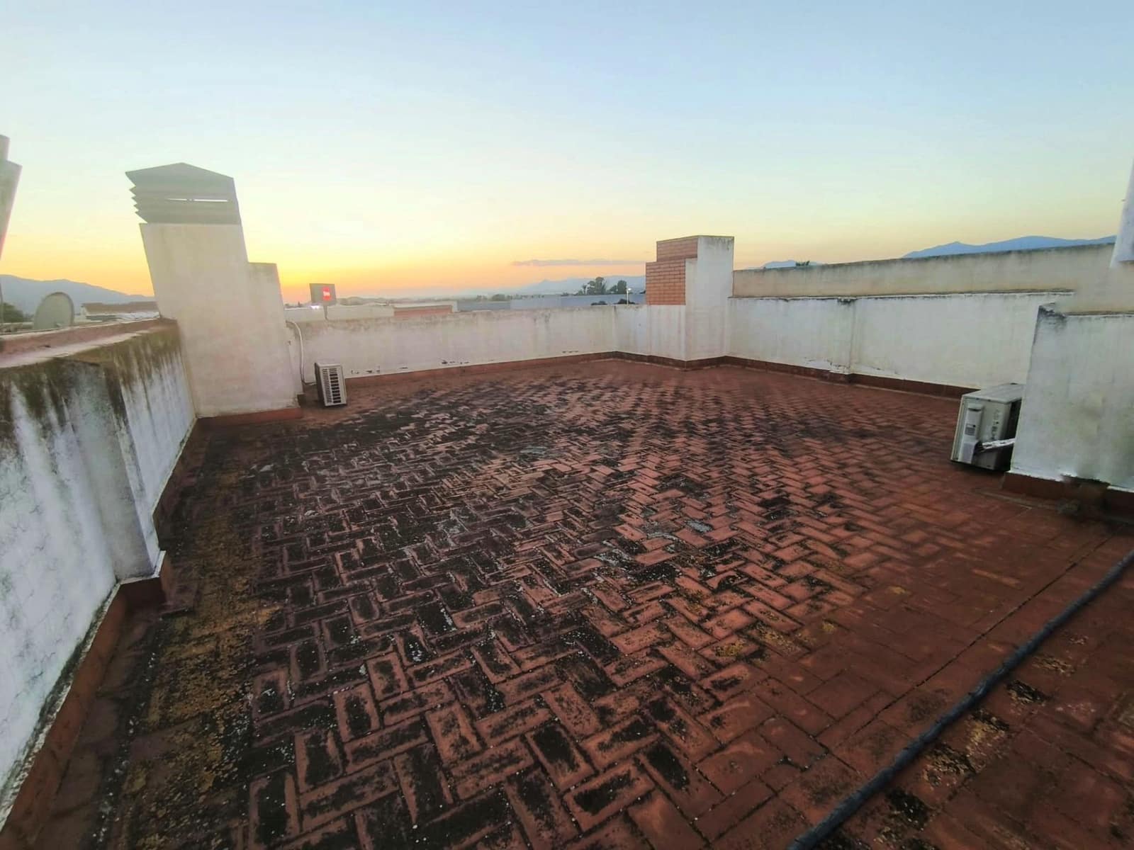 4 bedroom Flat for sale in Catral - € 168,000 (Ref: 10155442)