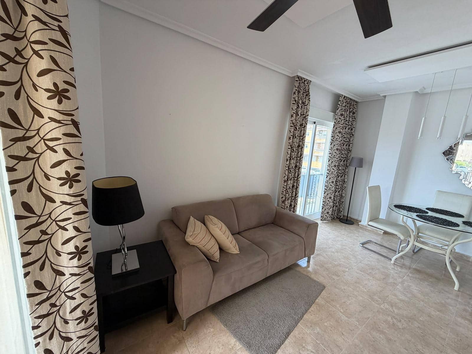 2 slaapkamer Flat te koop in Formentera del Segura met zwembad - € 123.000 (Ref: 10175257)