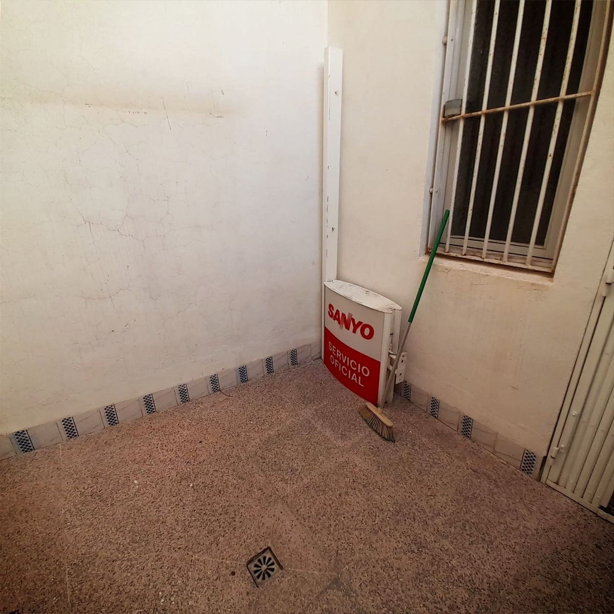 Gewerbe zu verkaufen in Elche / Elx - 80.000 € (Ref: 6648246)