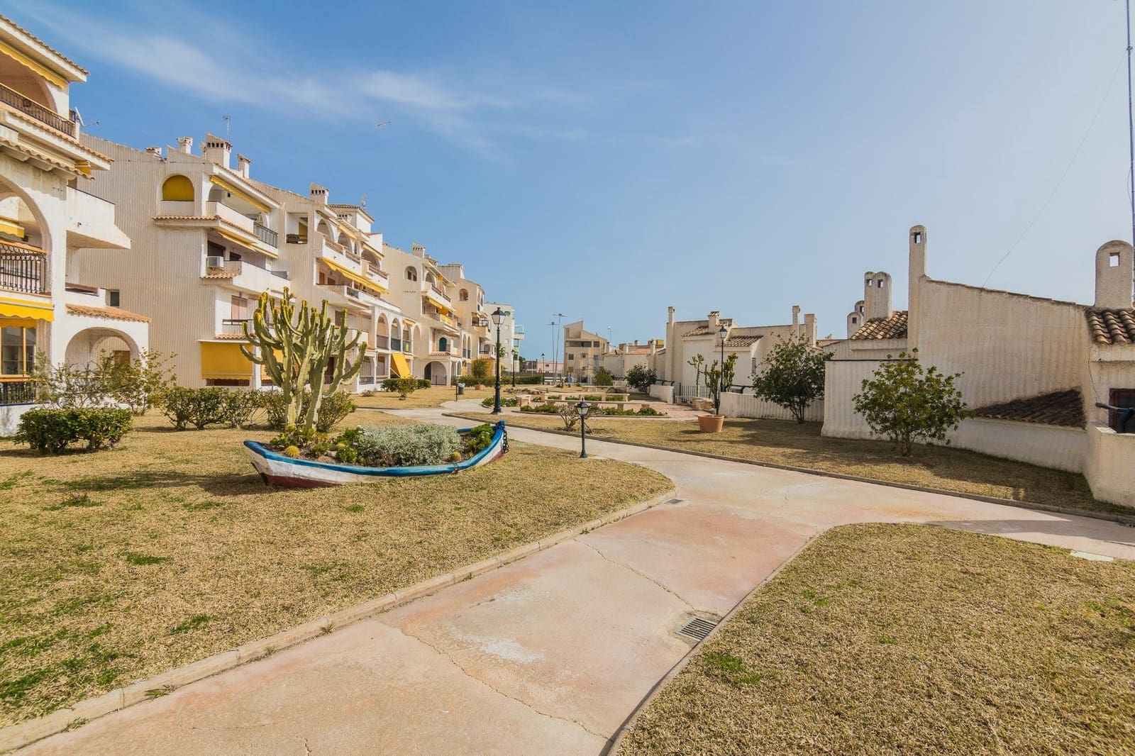 3 camera da letto Bungalow da affitare come casa vacanza in Santa Pola con piscina garage - 1.300 € (Rif: 7426232)